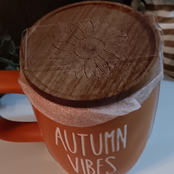 B Harbor Collection Mug - Picture 2 of 4